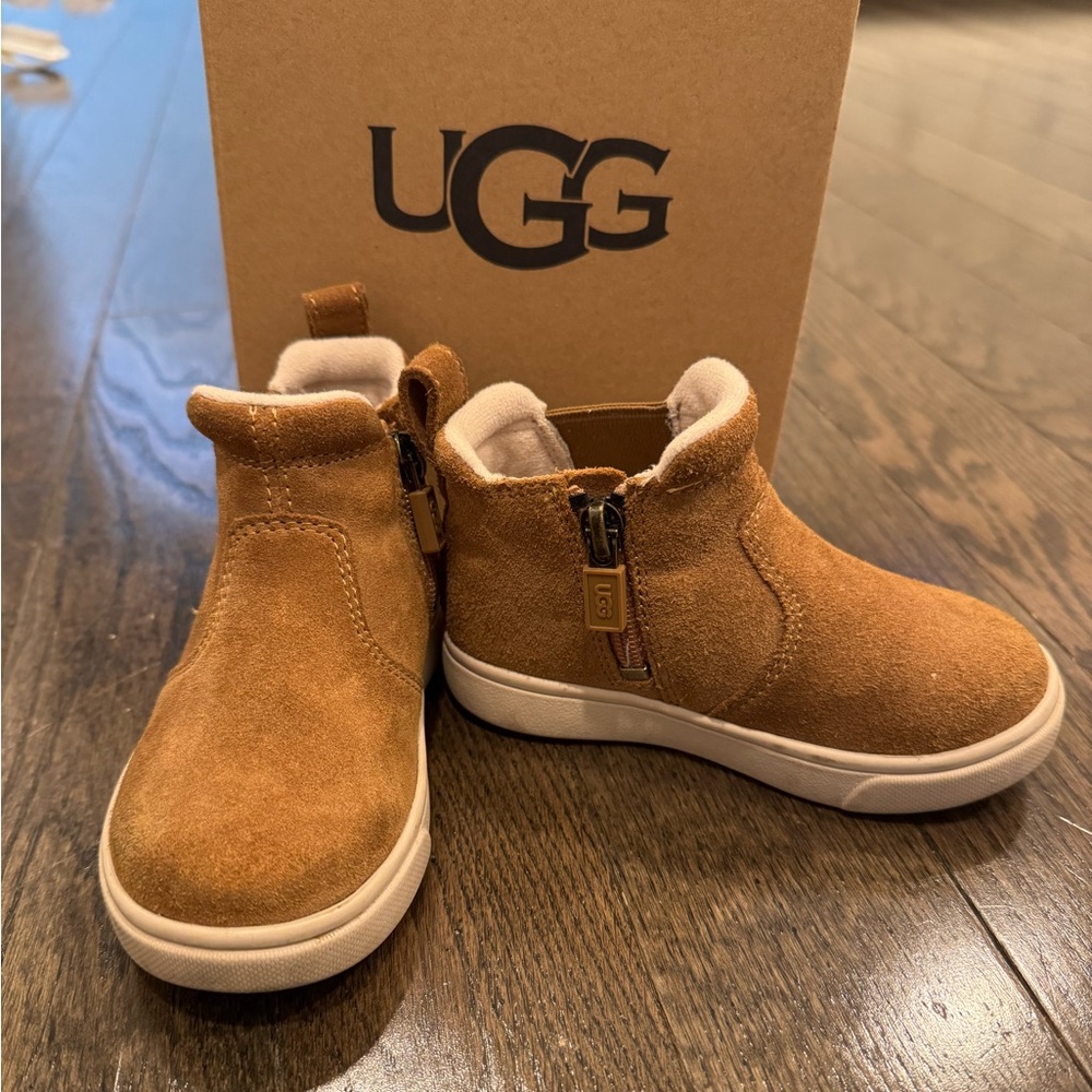 UGG Hamden II Chestnut Boots 7T toddler